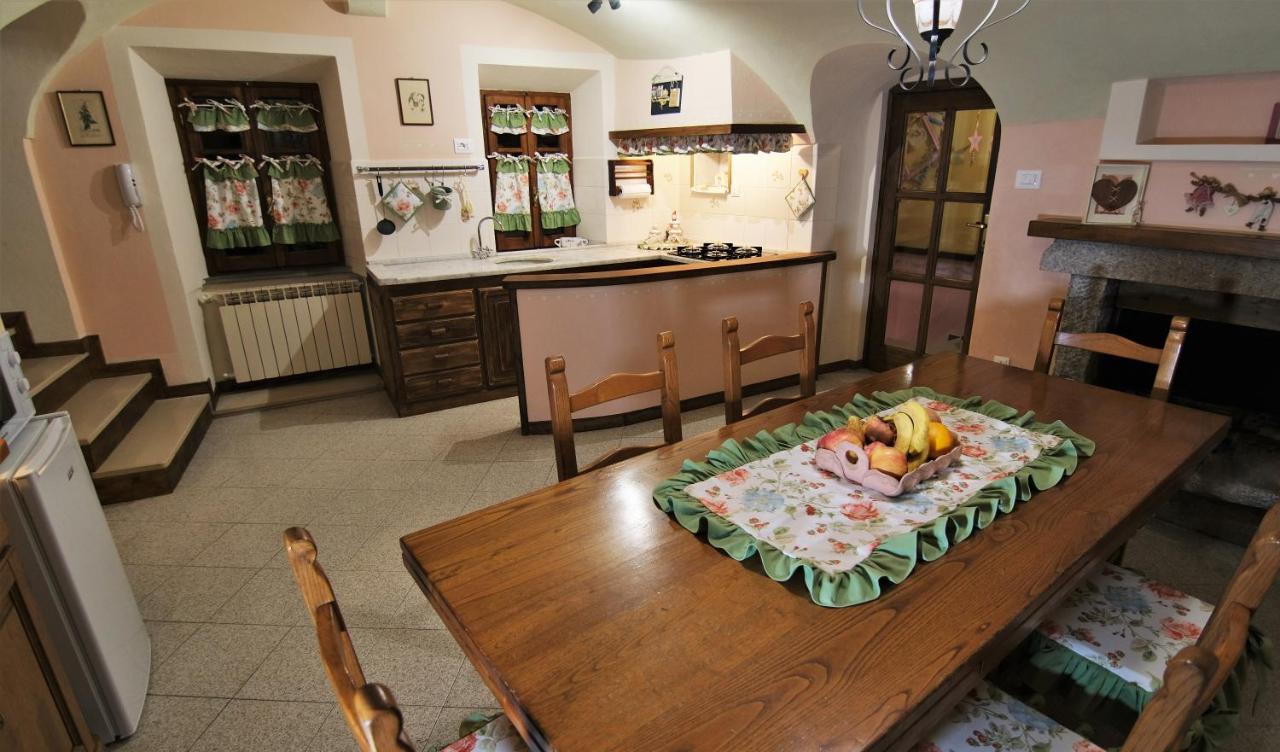 Villa La Casina Dei Cuori Di Nonna Miglia Pallerone Exterior foto
